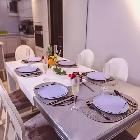 Villa #1 Lux With Pool, Gameroom, Spa, Zen Yard #free Airpot Transport#