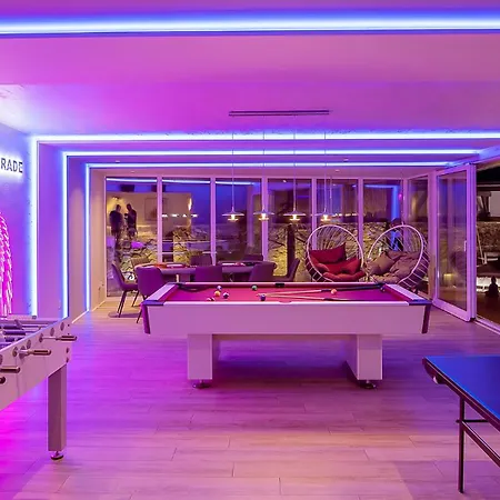 Villa #1 Lux With Pool, Gameroom, Spa, Zen Yard #free Airpot Transport#
