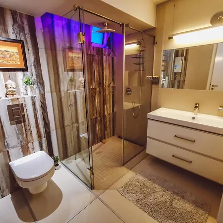 #1 Lux With Pool, Gameroom, Spa, Zen Yard #free Airpot Transport# Villa Belgrade