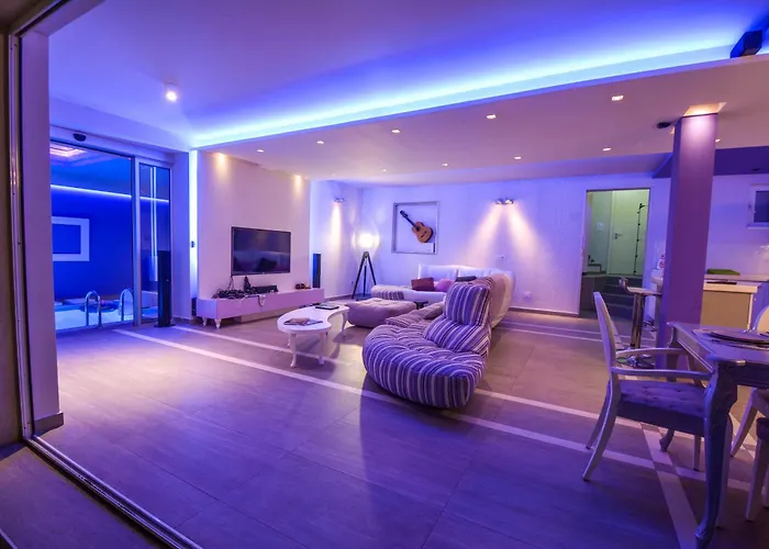 #1 Lux With Pool, Gameroom, Spa, Zen Yard #free Airport Transport# *