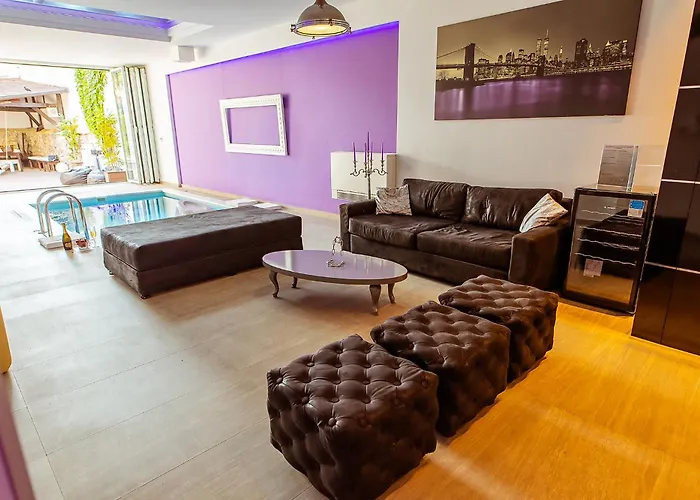 Villa #1 Lux With Pool, Gameroom, Spa, Zen Yard #free Airport Transport#