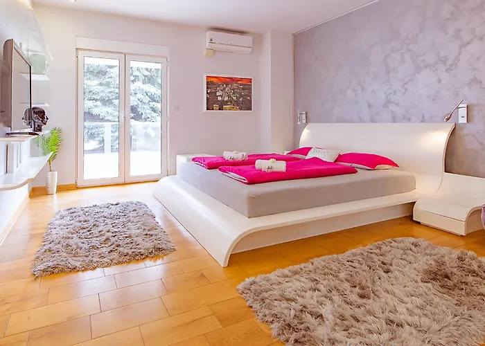 Villa #1 Lux With Pool, Gameroom, Spa, Zen Yard #free Airport Transport# *