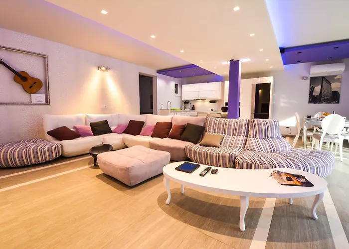 #1 Lux With Pool, Gameroom, Spa, Zen Yard #free Airport Transport# Villa Belgrade